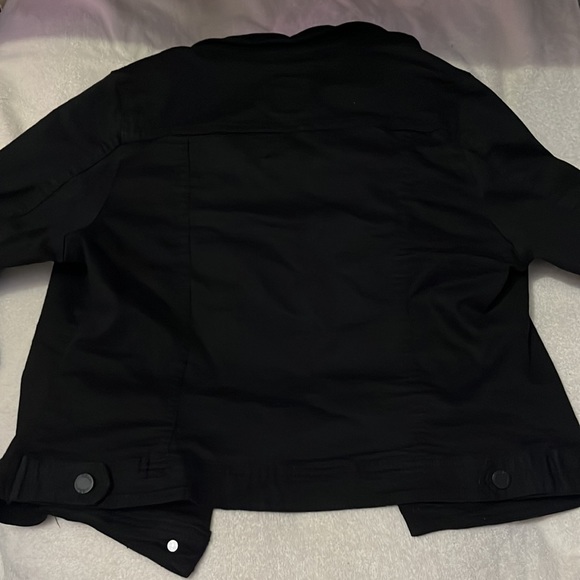 Jean jacket - Picture 3 of 3